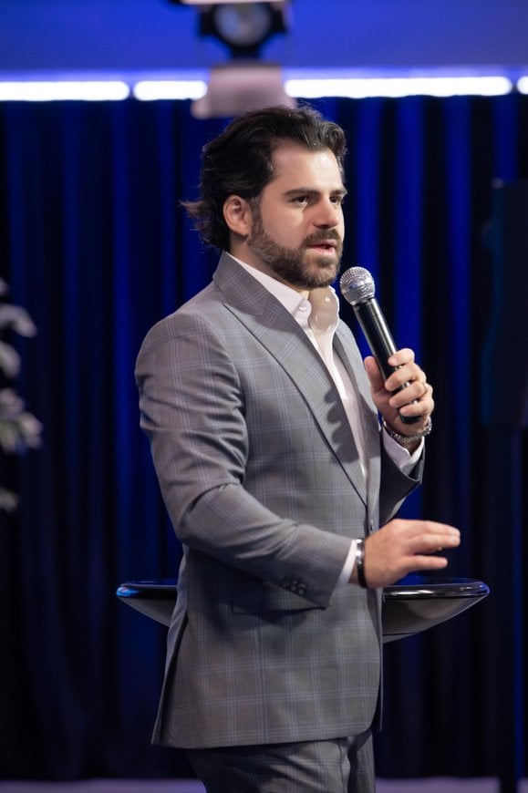 Samuel Pereira palestrando no SDA 2025